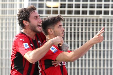 Maldini, gol storico. Poi Saelemaekers e Diaz la vincono: Spezia-Milan 1-2