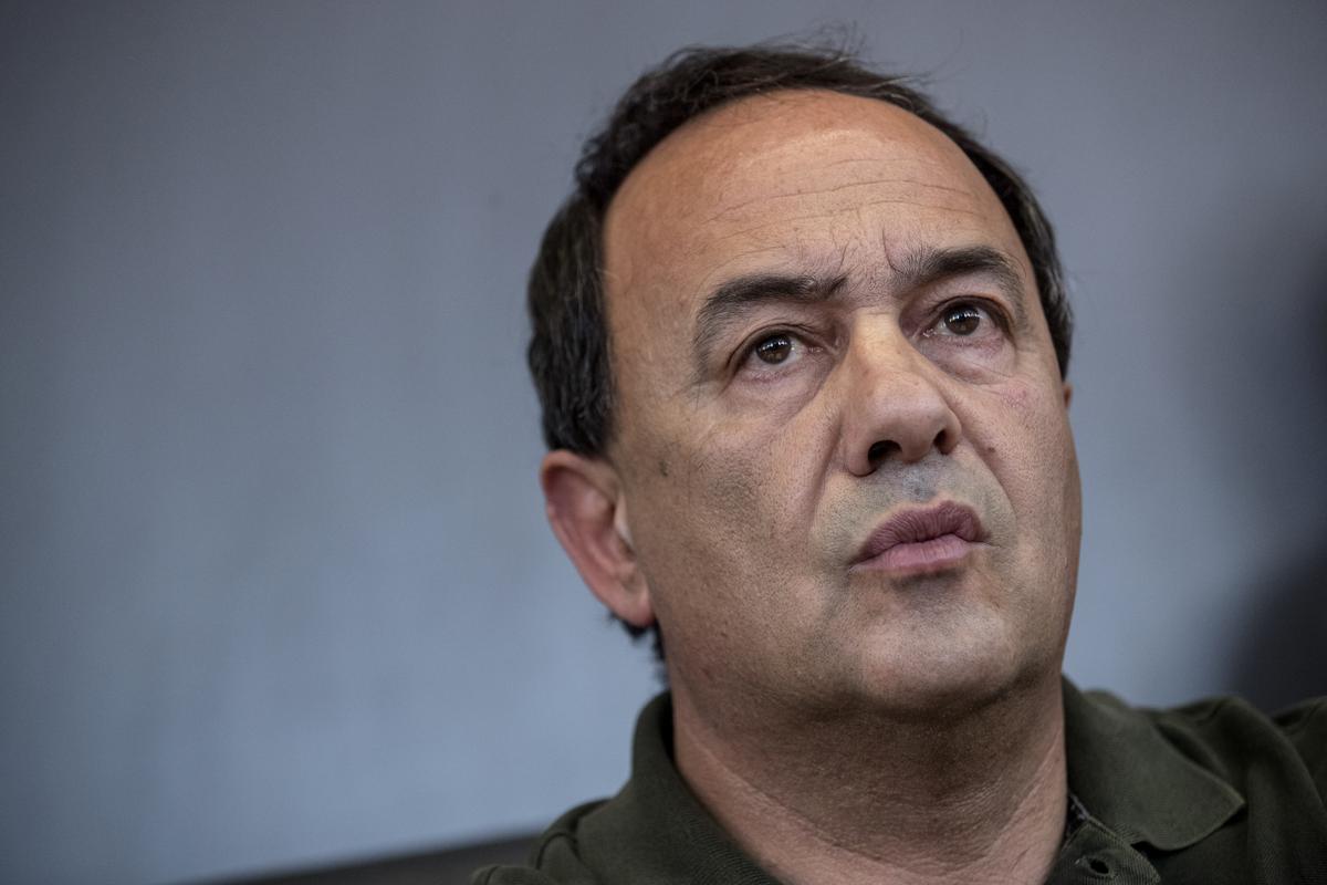Riace, l’ex sindaco Mimmo Lucano condannato a 13 anni e 2 mesi