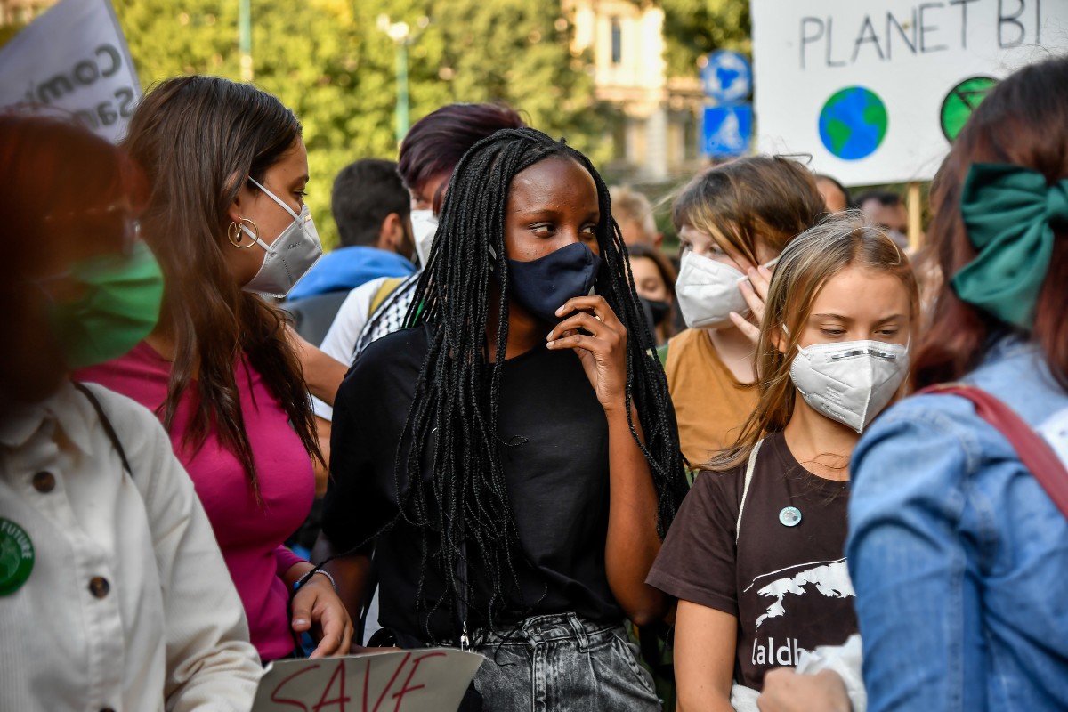 In corteo per un futuro green: presenti a Milano Greta e Vanessa. VIDEO In corteo per un futuro green: presenti a Milano Greta e Vanessa. VIDEO