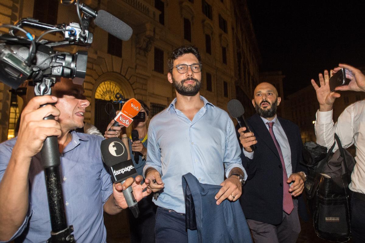 Comunali, Nardò: aggressione a candidato M5S. D’Uva: “Atto preoccupante” Comunali, Nardò: aggressione a candidato M5S. D’Uva: “Atto preoccupante”