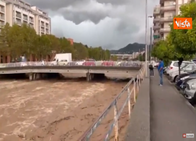 Maltempo Liguria, in poche ore caduta la pioggia di 6 mesi. Allerta rossa