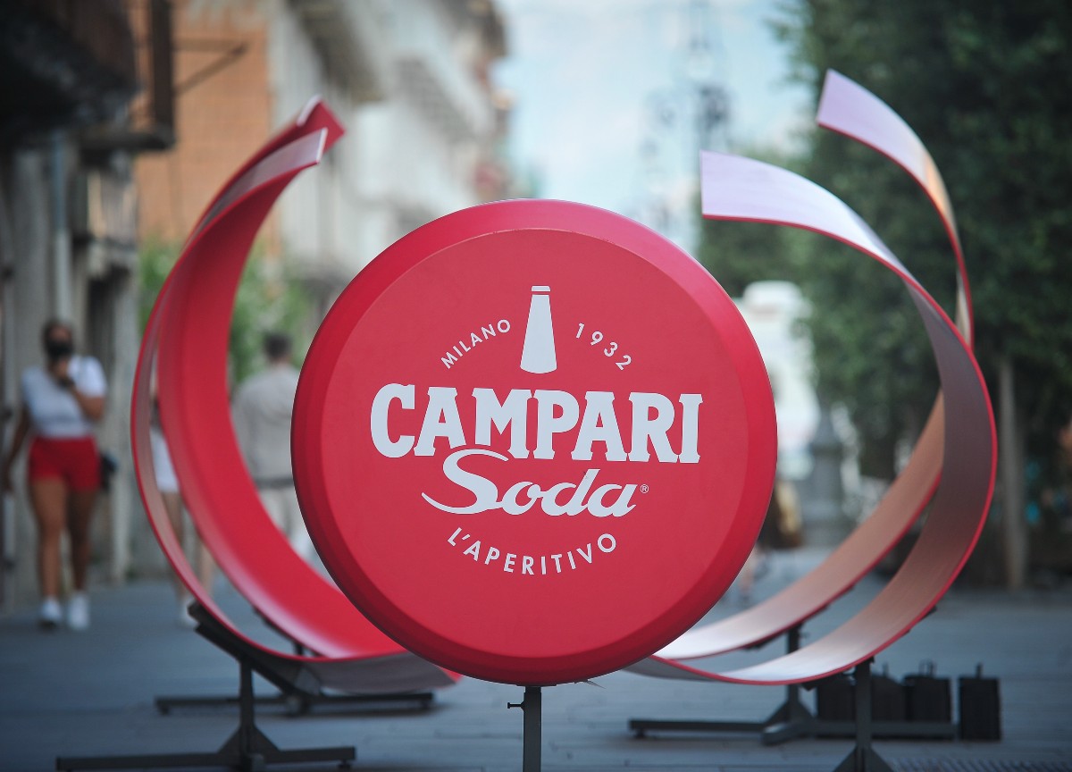 Campari, Perugia presenta il Distretto Campari Soda #senzaEtichette Campari, Perugia presenta il Distretto Campari Soda #senzaEtichette