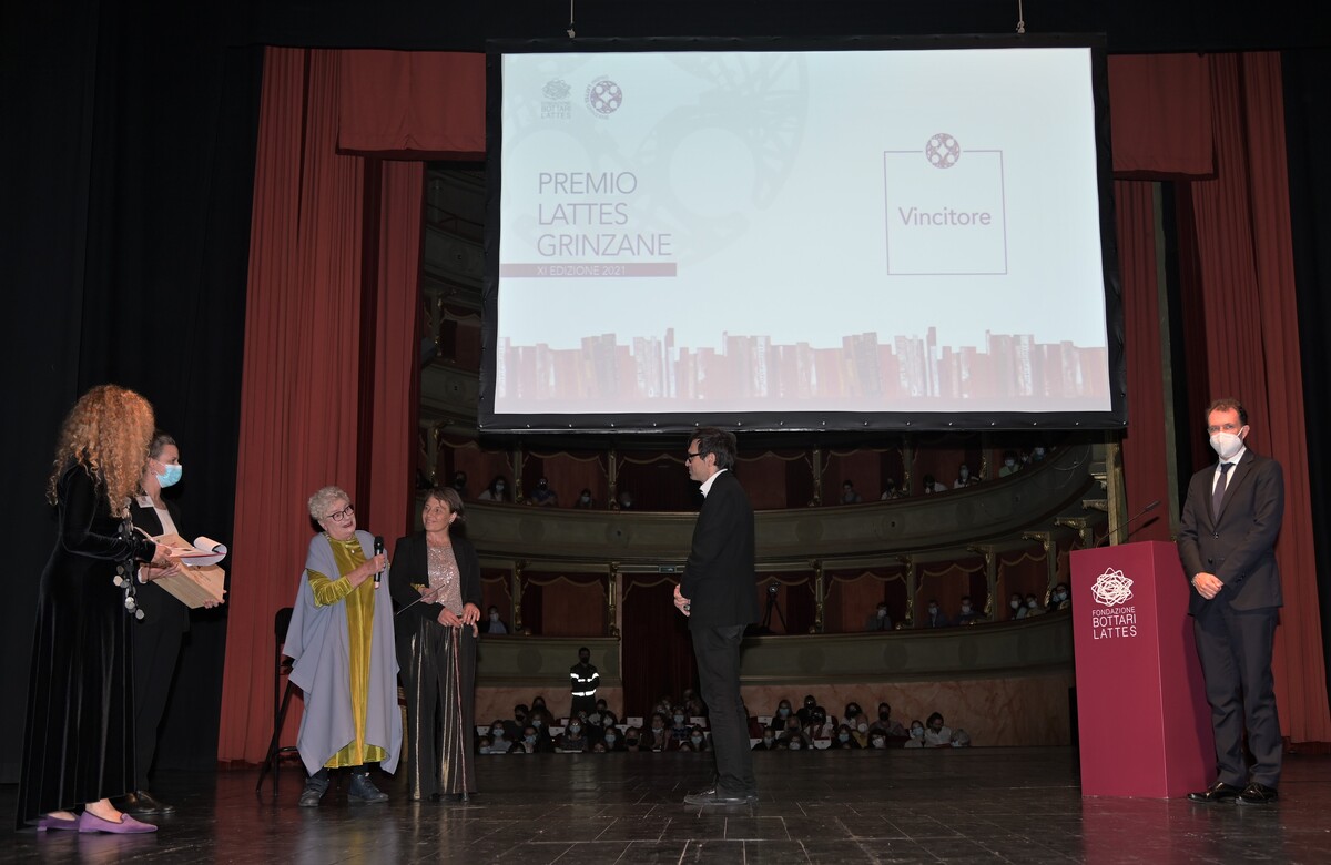 Premio Lattes Grinzane 2021 a Nicola Lagioia Premio Lattes Grinzane 2021 a Nicola Lagioia