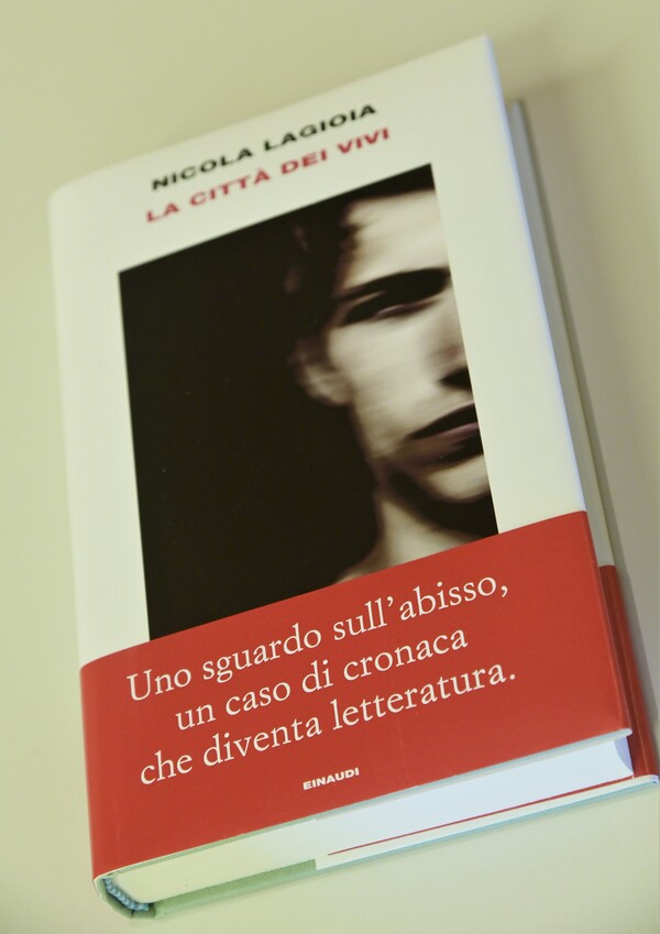 Premio Lattes Grinzane 2021 a Nicola Lagioia Premio Lattes Grinzane 2021 a Nicola Lagioia