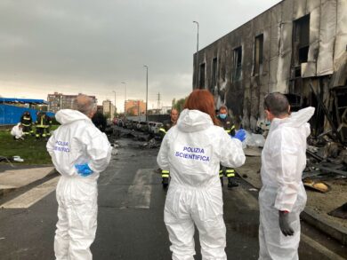 Aereo precipitato, il pilota: “Devio leggermente per maltempo”