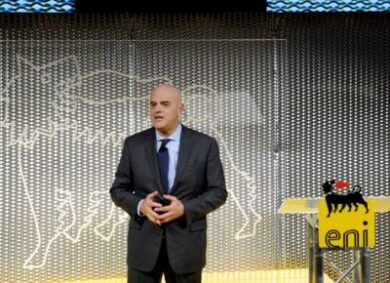 Eni, Descalzi porta in borsa il business retail e rinnovabili. Ipo nel 2022