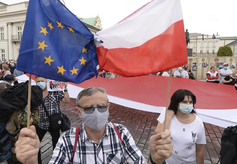 Polexit, guerra totale tra Varsavia e l’Ue. Lo scontro rilancia i sovranisti Polexit, guerra totale tra Varsavia e l’Ue. Lo scontro rilancia i sovranisti