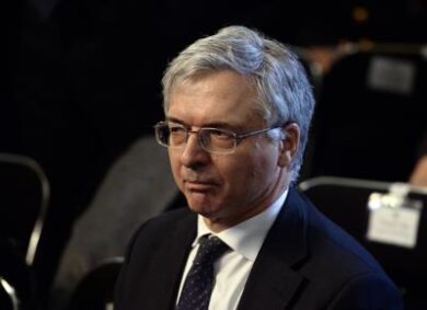 Mps, rumors: il marchio? Per il capo di UniCredit “un disvalore”