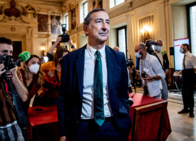 Sala: “Chi siede in consiglio non può essere fascista”