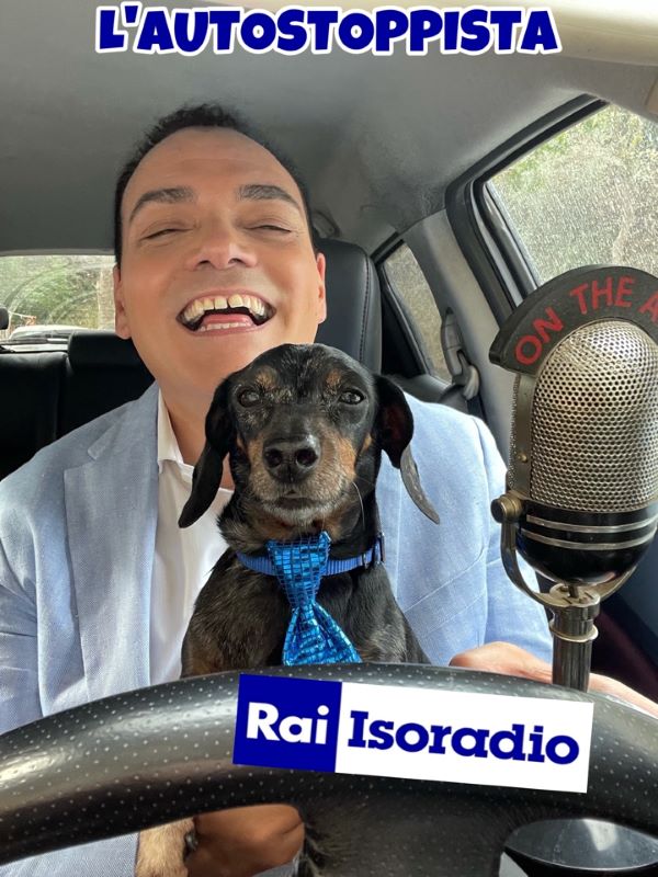 L'autostoppista Righetti pet friendly. A bordo anche il bassotto Byron L'autostoppista Righetti pet friendly. A bordo anche il bassotto Byron