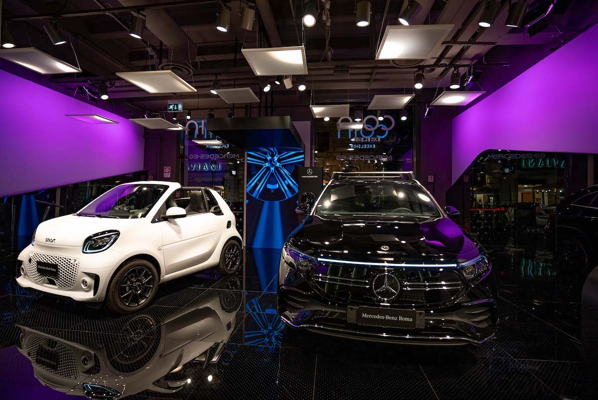 Mercedes-EQ Experience Concept protagonista nei Lifestyle Hub di Coin Mercedes-EQ Experience Concept protagonista nei Lifestyle Hub di Coin