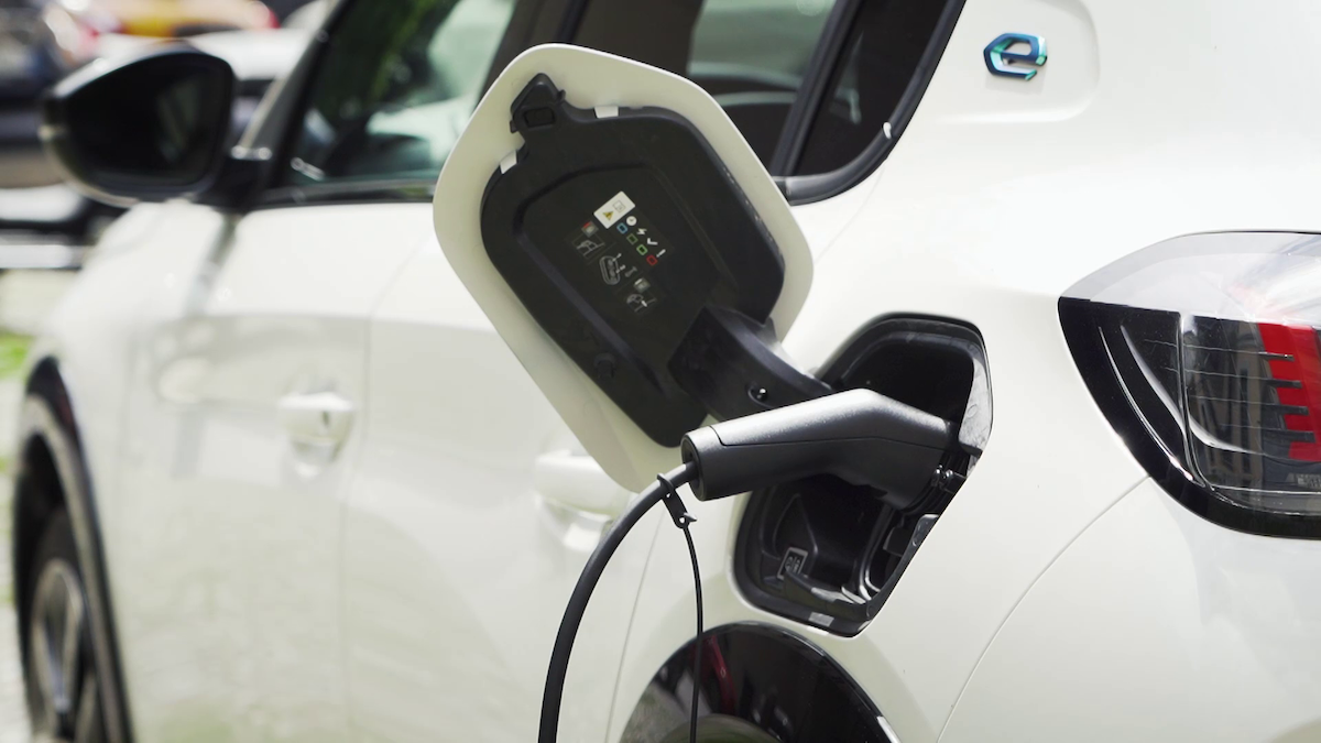 Italiani confusi su incentivi all’acquisto di auto green