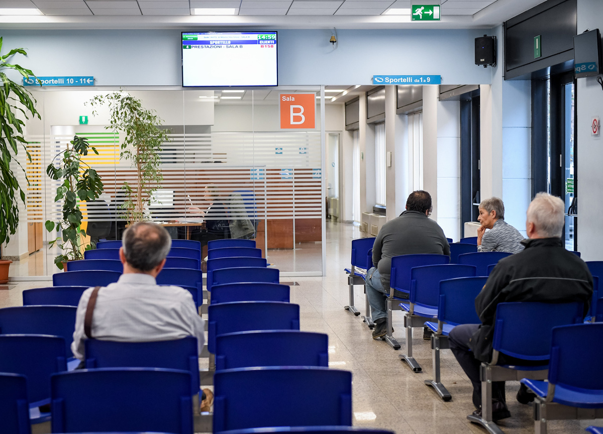 Pensioni, in arrivo la mazzata dal 2023. Importi inferiori causa riduzione Pil Pensioni, in arrivo la mazzata dal 2023. Importi inferiori causa riduzione Pil
