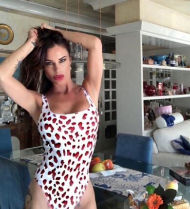 Antonella Mosetti su OnlyFans: “Ci mangio, contenta quando arriva il bonifico”