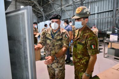 Vaccini, impennata di prime dosi nel primo giorno di Green Pass obbligatorio