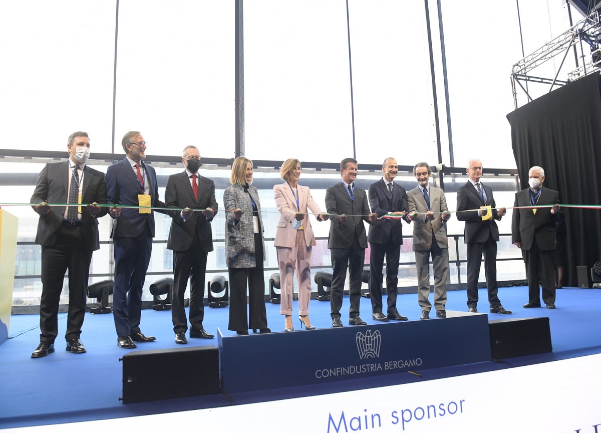 Inaugurata la nuova sede di Confindustria Bergamo nel Kilometro Rosso Inaugurata la nuova sede di Confindustria Bergamo nel Kilometro Rosso