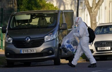 Omicidio Amess, “atto terroristico”. Perquisizioni a Londra