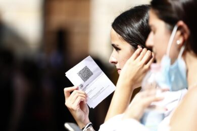 Green Pass, colf e badanti cacciati di casa se senza documento. Nuove regole