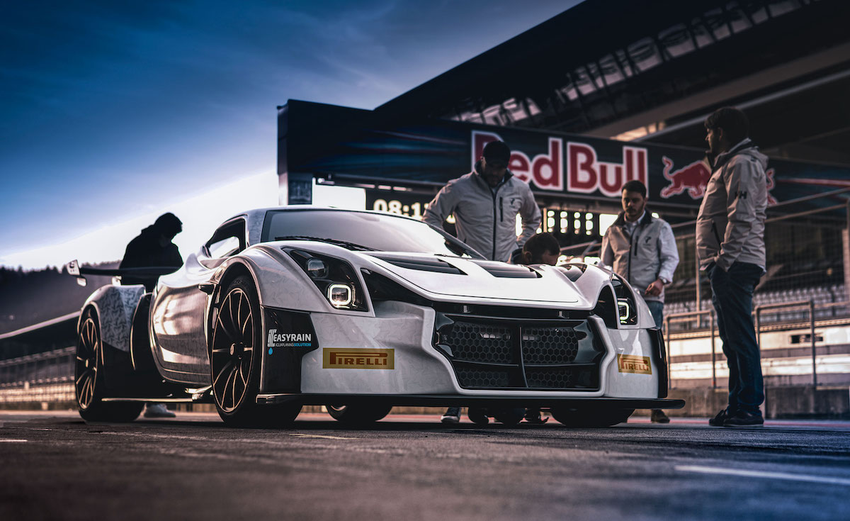 PS-01, la prima supercar che non ha paura del bagnato