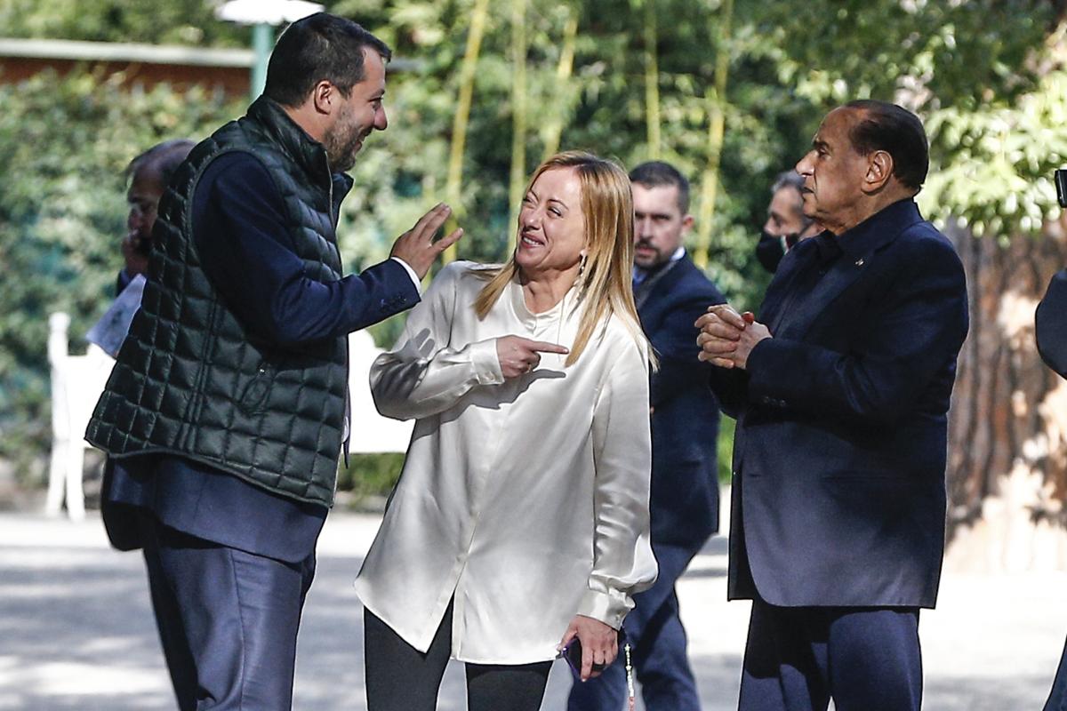Cdx, pere al vin brulè e spigola al forno: a Villa Grande cambia il menù
