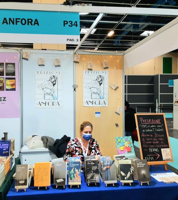 Salone del libro, successo di pubblico e il piacere di tornare a incontrarsi Salone del libro, successo di pubblico e il piacere di tornare a incontrarsi