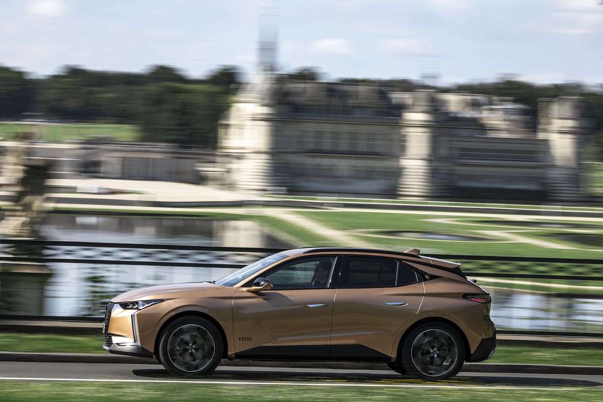 Nuova DS4, un nuovo modo di viaggiare Nuova DS4, un nuovo modo di viaggiare