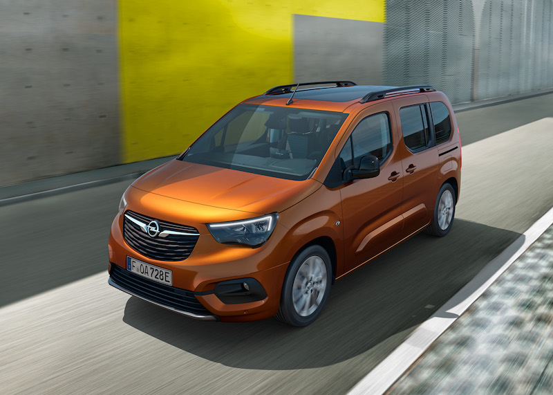 il nuovo Opel Combo-e Life, perfetto per i viaggi in famiglia.