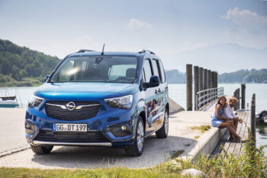 il nuovo Opel Combo-e Life, perfetto per i viaggi in famiglia.