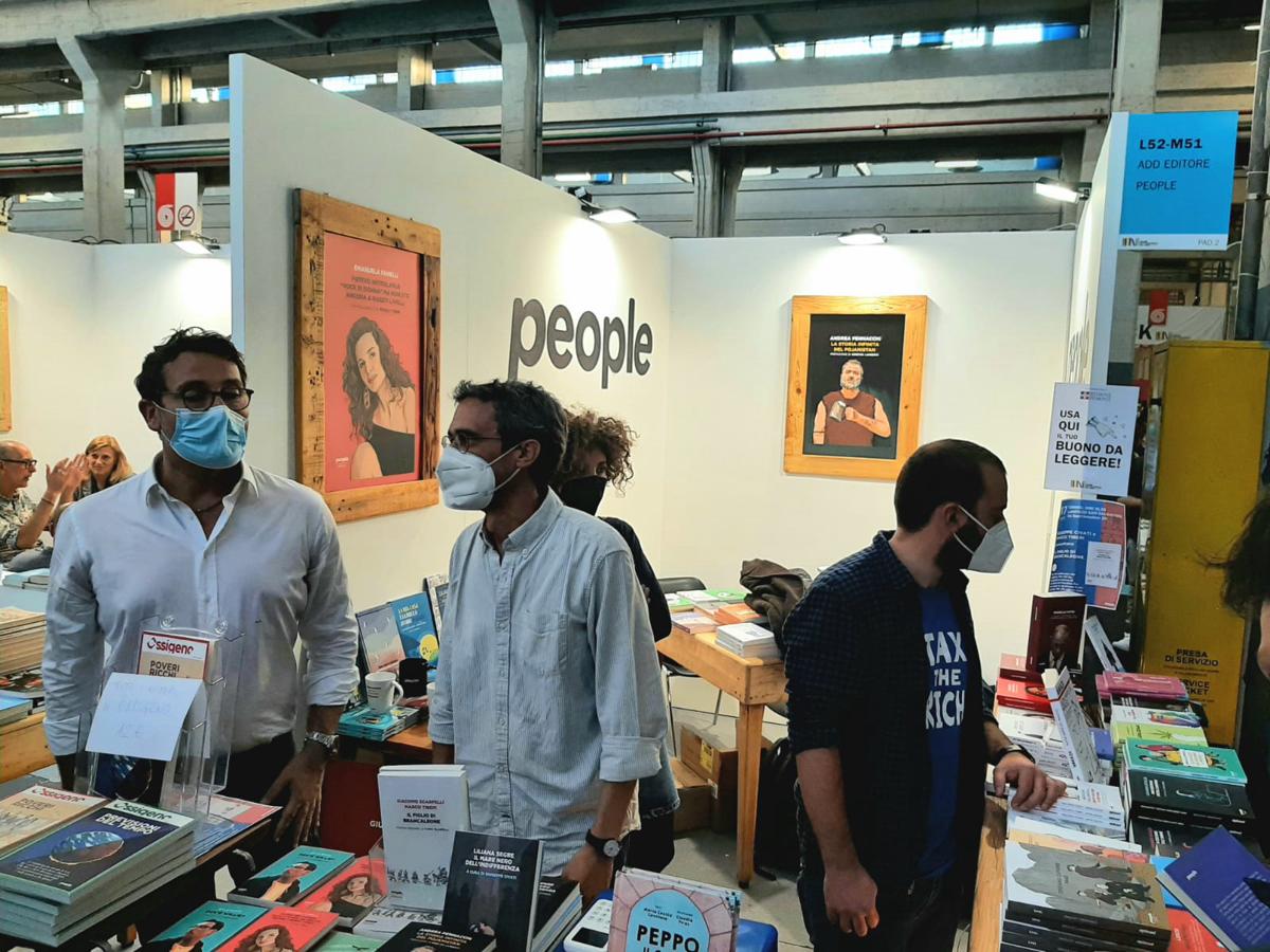 Salone del libro, successo di pubblico e il piacere di tornare a incontrarsi Salone del libro, successo di pubblico e il piacere di tornare a incontrarsi