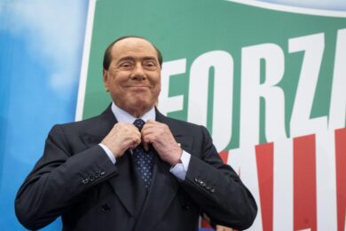 Ruby ter, processo Siena: assolti Silvio Berlusconi e il pianista Mariani