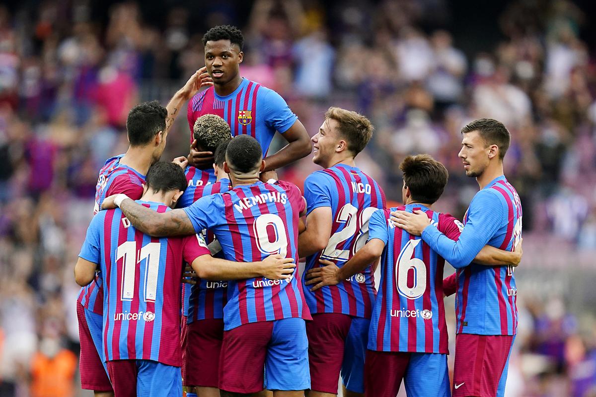 Ansu Fati rinnova col Barcellona: vale un miliardo. “Nessuno come Messi” Ansu Fati rinnova col Barcellona: vale un miliardo. “Nessuno come Messi”
