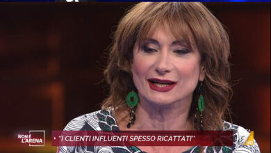 La rivelazione di Vladimir Luxuria: “Ho ricevuto proposte sessuali in Parlamento anche da politici di destra”