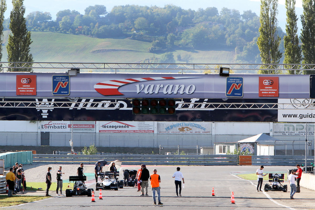 Stellantis e-Mobility Business Unit alla 16esima edizione della Formula SAE Stellantis e-Mobility Business Unit alla 16esima edizione della Formula SAE