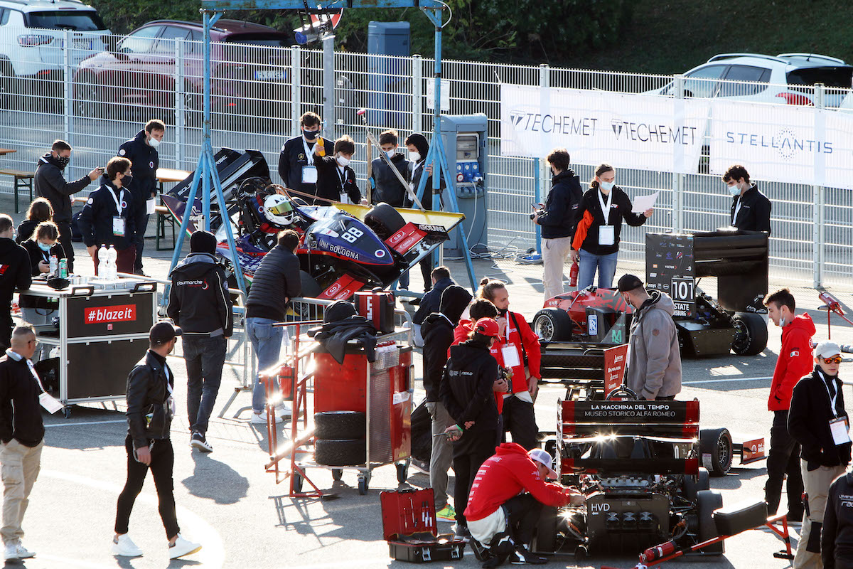 Stellantis e-Mobility Business Unit alla 16esima edizione della Formula SAE Stellantis e-Mobility Business Unit alla 16esima edizione della Formula SAE