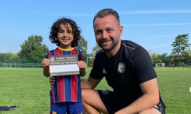 L’Arsenal compra…  un bambino di 4 anni! Guarda Zayn Ali Salman in azione