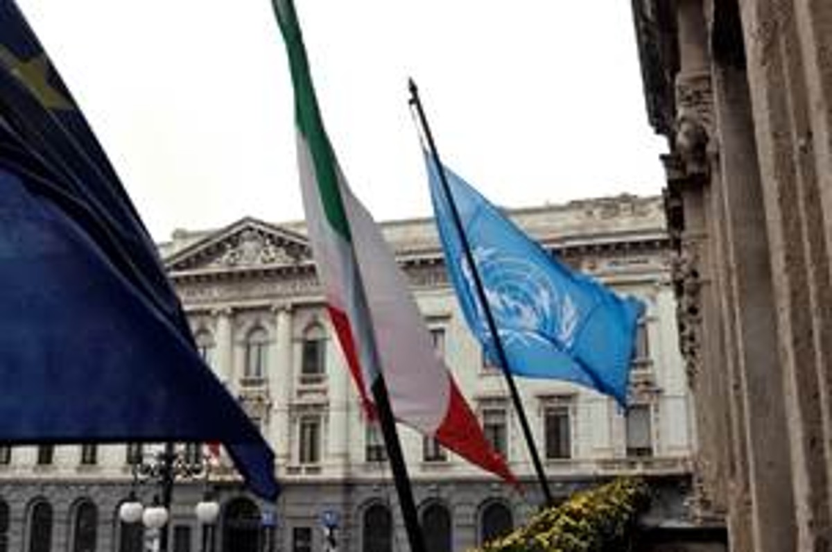 Giornata dell’ONU, bandiera a Palazzo Marino Giornata dell’ONU, bandiera a Palazzo Marino