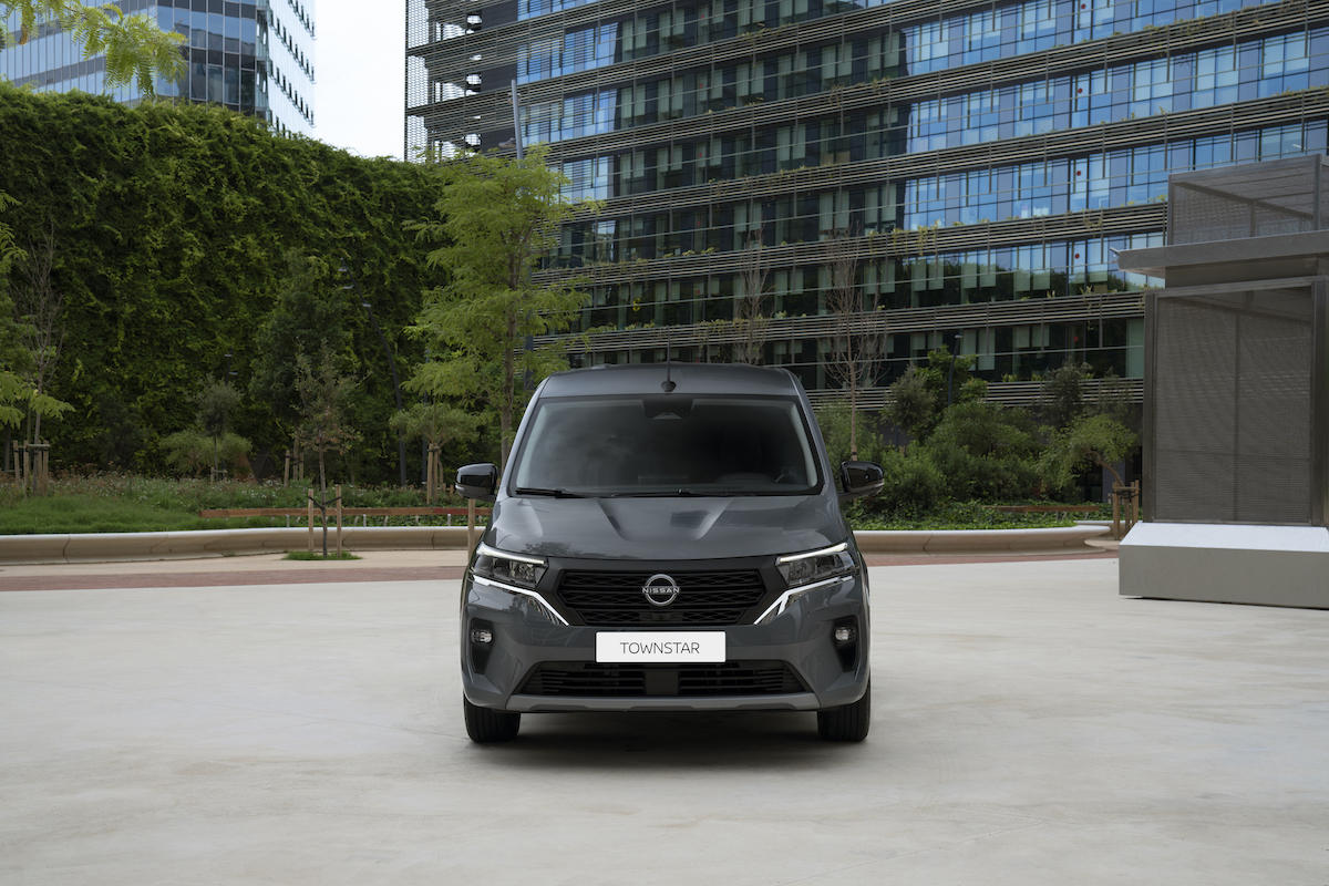 Nissan Townstart: il van compatto perfetto per l’ultimo miglio Nissan Townstart: il van compatto perfetto per l’ultimo miglio
