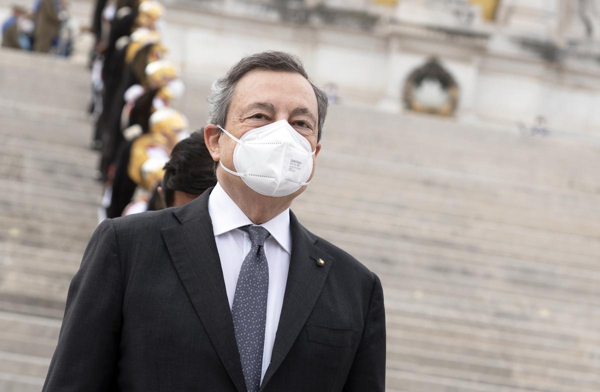 Mario Draghi verso le dimissioni? La bomba che scuote il mondo politico Mario Draghi verso le dimissioni? La bomba che scuote il mondo politico