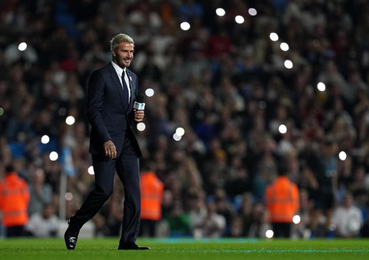 Qatar 2022, Beckham ambasciatore per 177 mln: “I soldi prima della morale” Qatar 2022, Beckham ambasciatore per 177 mln: “I soldi prima della morale”