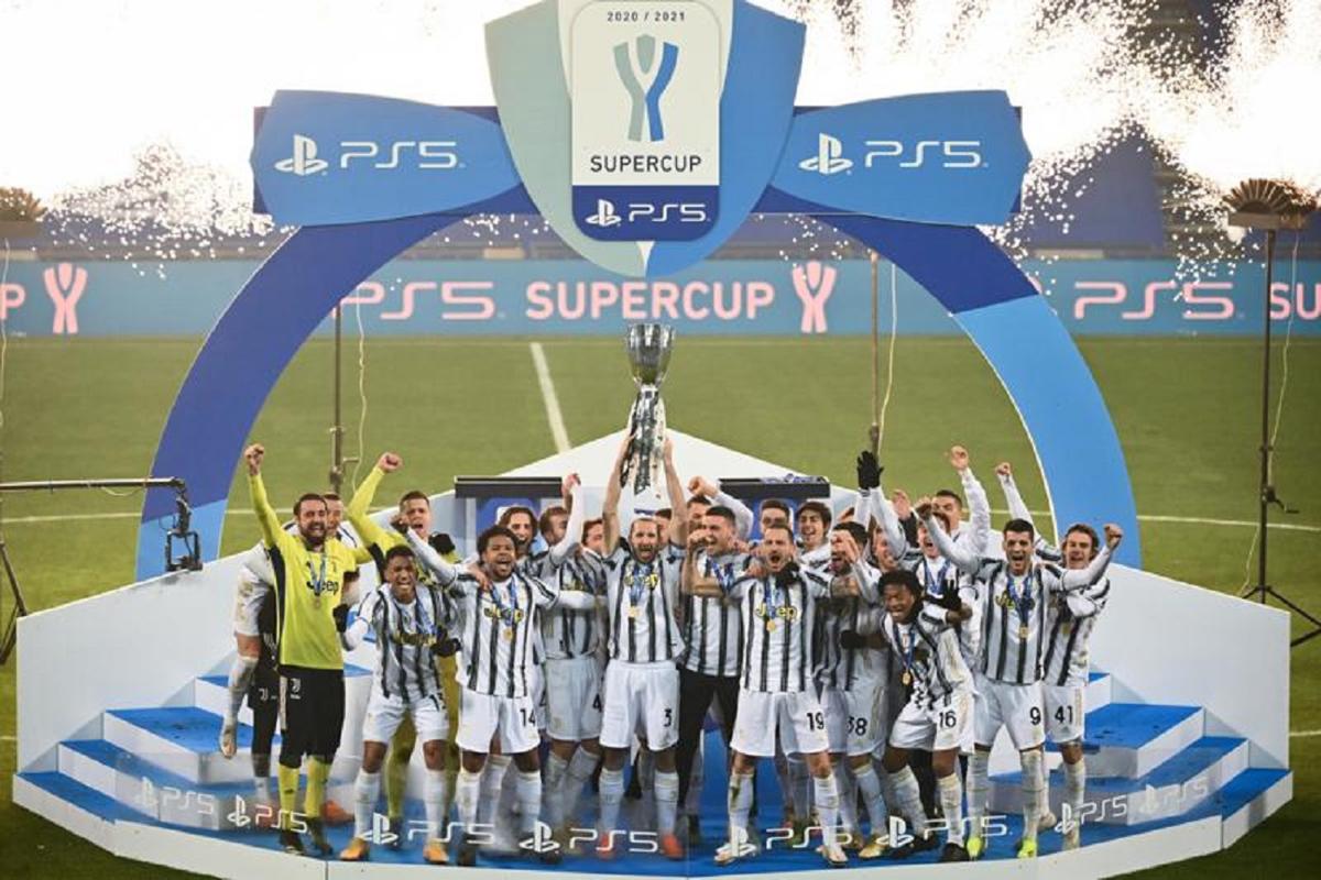 Supercoppa Italiana 2021 a San Siro il 5 gennaio: per il Napoli è un vantaggio Supercoppa Italiana 2021 a San Siro il 5 gennaio: per il Napoli è un vantaggio