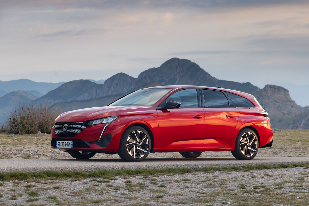 Peugeot: la filosofia della guida elettrica Peugeot: la filosofia della guida elettrica