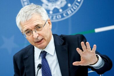 Pensioni, manovra: in cambina di regia ipotesi quota 102 solo per 2022