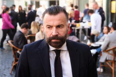 Zan: “Pagina nera per democrazia, Parlamento lontano dal Paese reale”. VIDEO