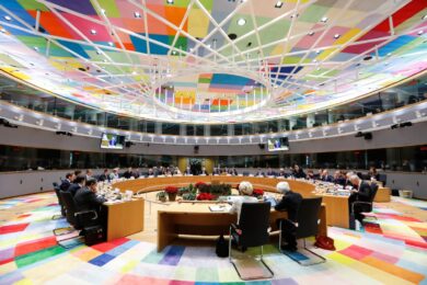 Polonia, multa di 1 mln al giorno dalla Corte Ue