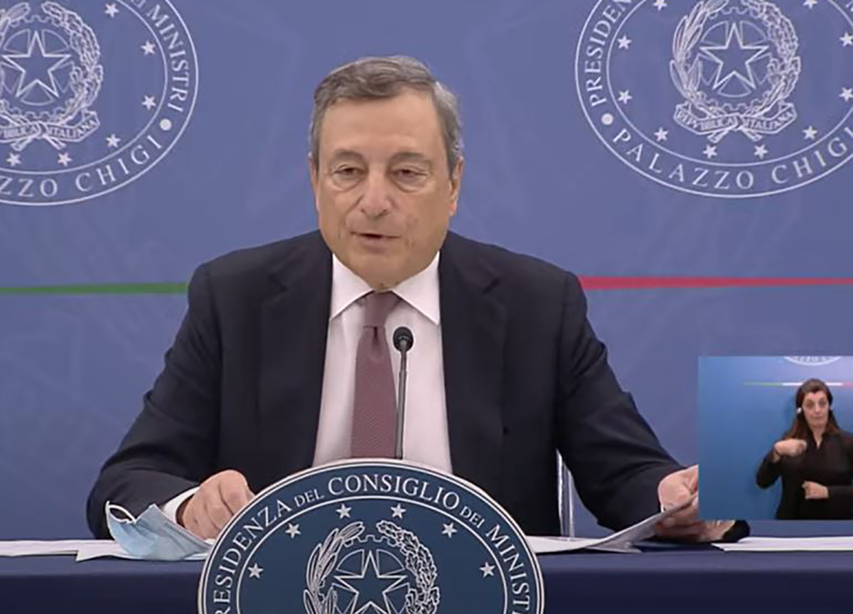 Manovra, Draghi: espansiva pro-crescita.12 miliardi per tagliare le tasse Manovra, Draghi: espansiva pro-crescita.12 miliardi per tagliare le tasse
