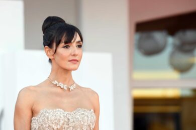 Ambra-Allegri, un capello biondo riapre il caso: “Guardate in casa Juventus”