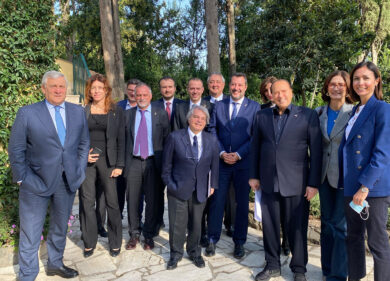 Centrodestra tra frecciate, impegni e riso proteico. Lega-Fi, il “non detto”