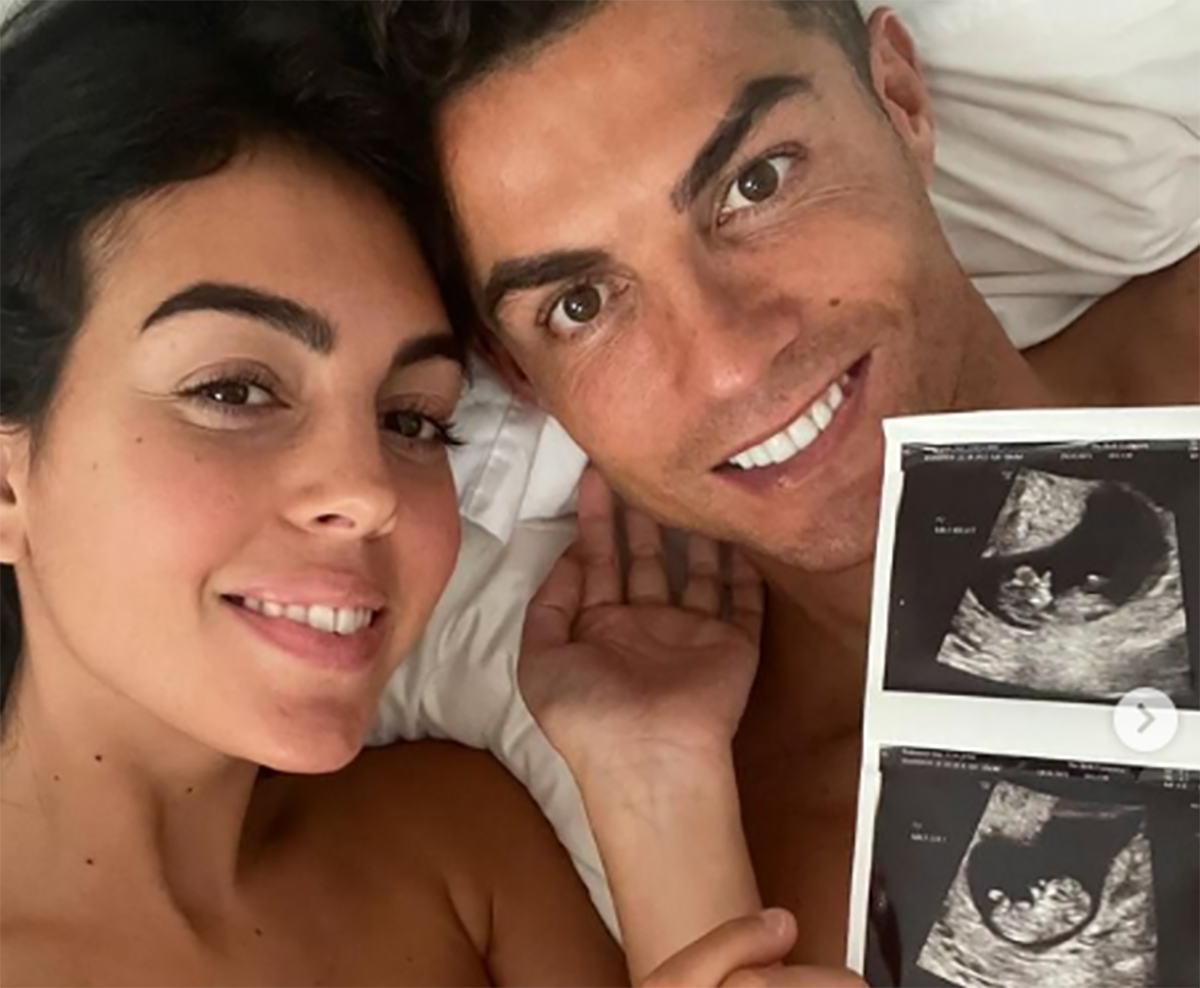 Cristiano Ronaldo di nuovo papà: Georgina incinta di due gemelli Cristiano Ronaldo di nuovo papà: Georgina incinta di due gemelli