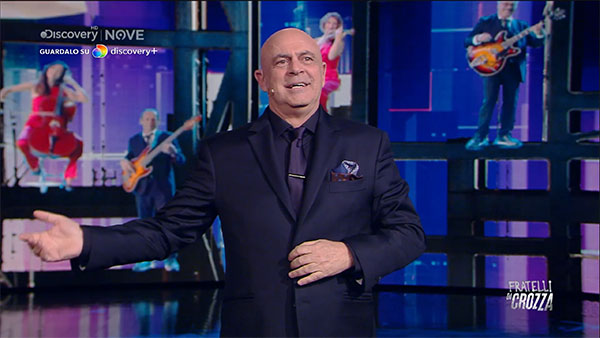Fratelli di Crozza. ddl Zan: “ manca un po’ per diventare un paese medievale, ma possiamo provarci togliendo il voto alle donne…” Fratelli di Crozza. ddl Zan: “ manca un po’ per diventare un paese medievale, ma possiamo provarci togliendo il voto alle donne…”
