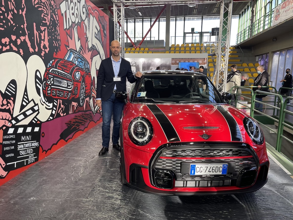 20 anni di  Mini raccontati dai due street artists Solo & Diamond